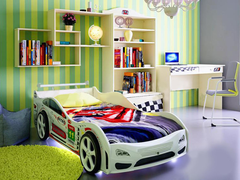 Кровать автомобиль для мальчика
