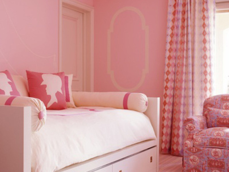 Оригинальная комната в розовом